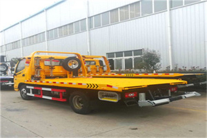 伽师附近拖车救援搭电